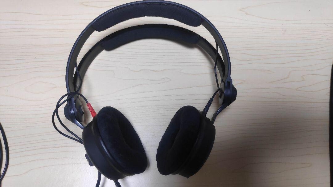 Sennheiser HD25 – 1 II Monitor Headphones New Packaging Version Model Black
