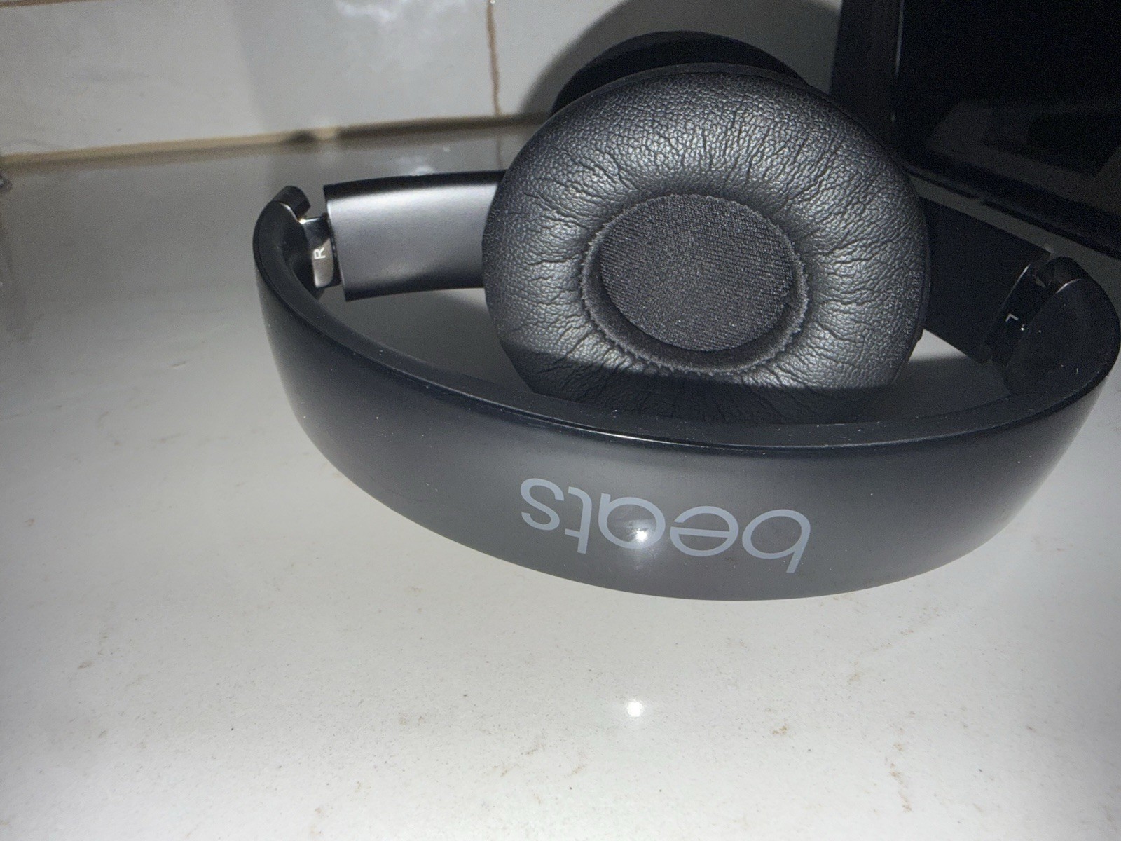 Beats by Dr. Dre Solo3 Over the Ear Headphone – Gloss Black