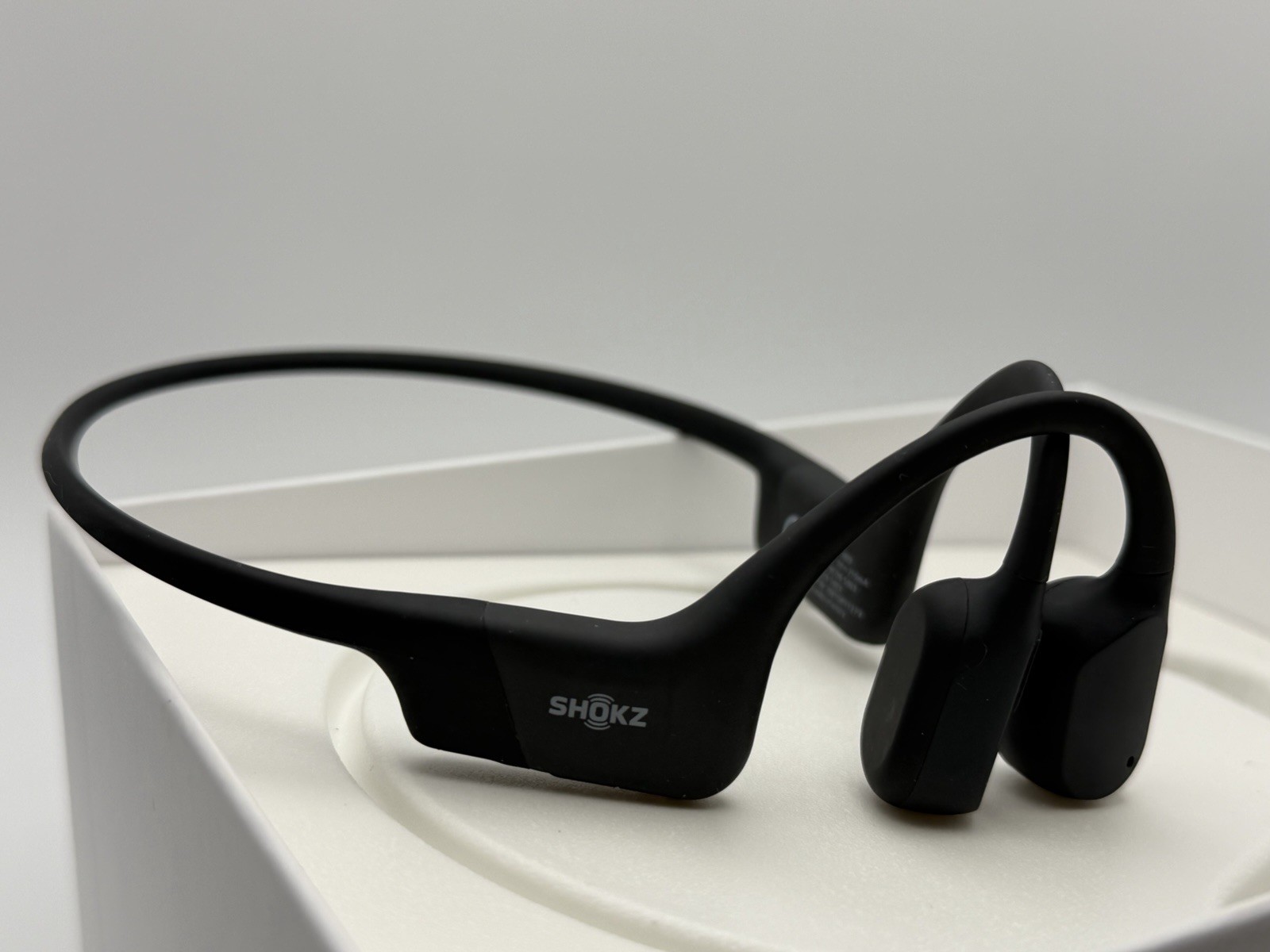 Shokz OpenRun Wireless Bone Conduction Headphones – Black S803