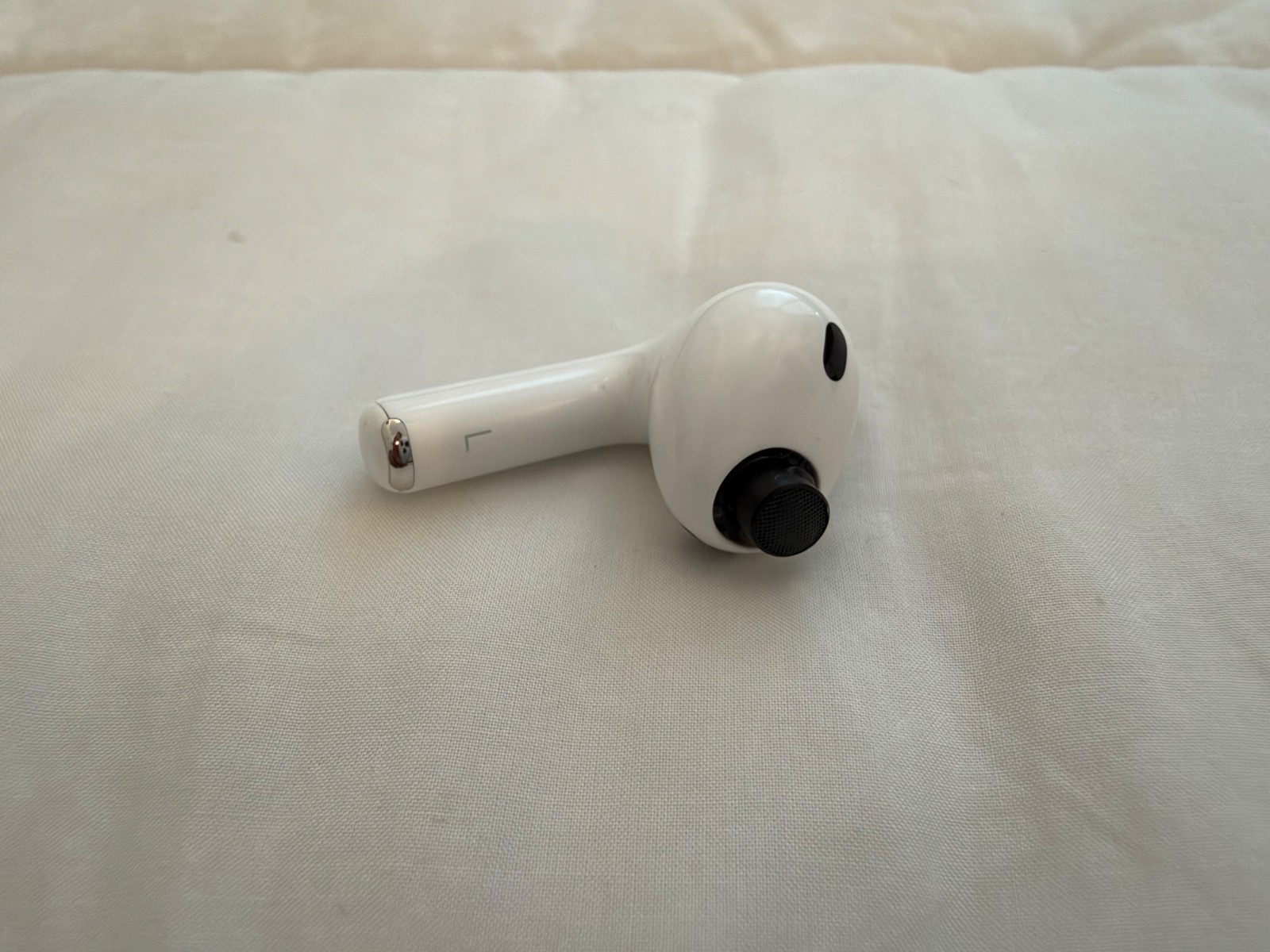 Apple AirPods Pro 3rd Gen (2025) Replacement: Left Side Only A3064