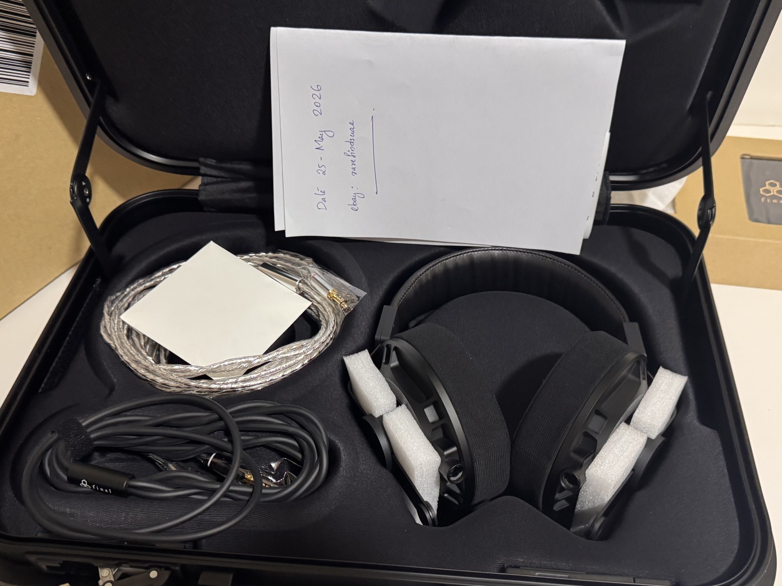 Final Audio D8000 Pro Limited Edition Headphones – NOS / Extremely Rare