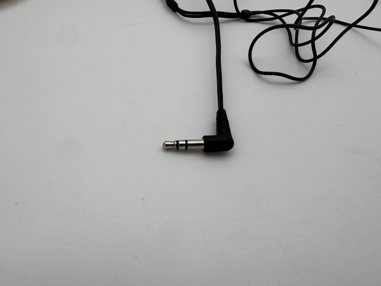 Sony MDREX15LP In-Ear Earphones Earbud Headphones No Mic 3.5 mm Wired – Black