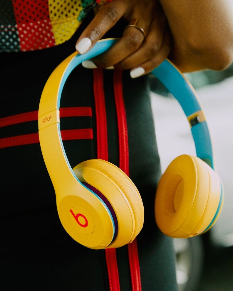 Beats Solo3 Wireless Bluetooth Club Collection Headphones Beats by Dre – Yellow