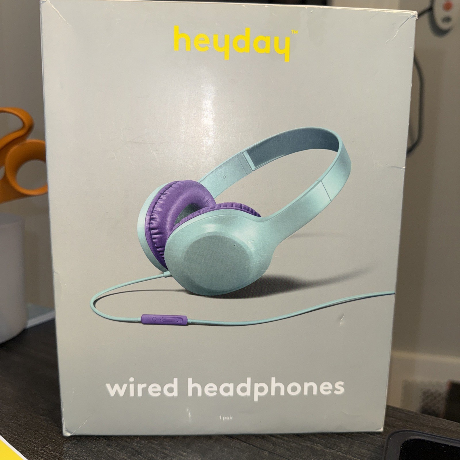 heyday Wired On-Ear Headphones Built-In Mic 3.5mm Jack Spring Teal Youth/Adult