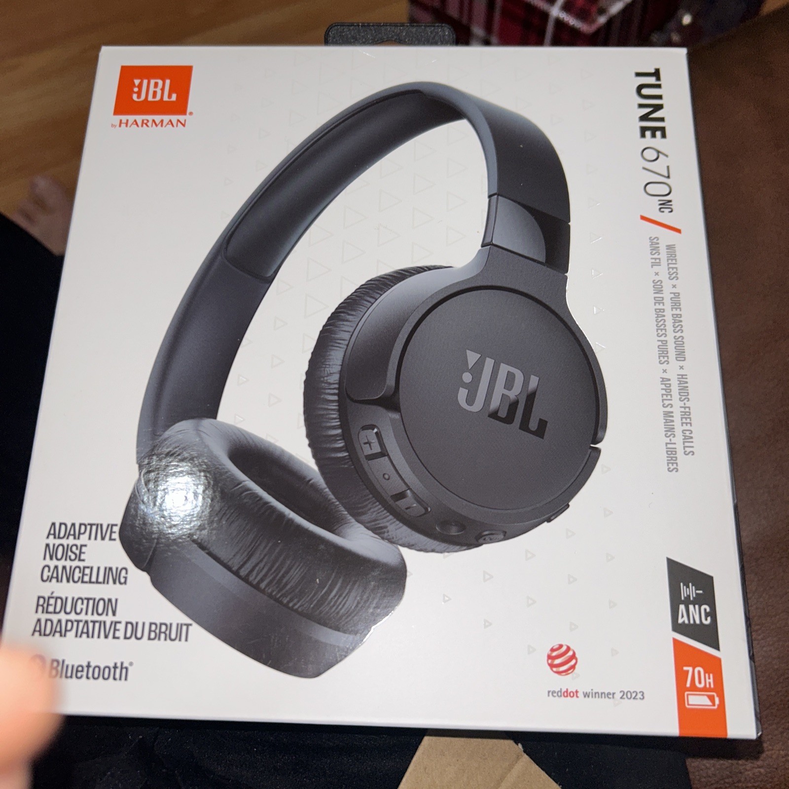 JBL TUNE 670NC Noise Cancelling Bluetooth Headphones Sealed