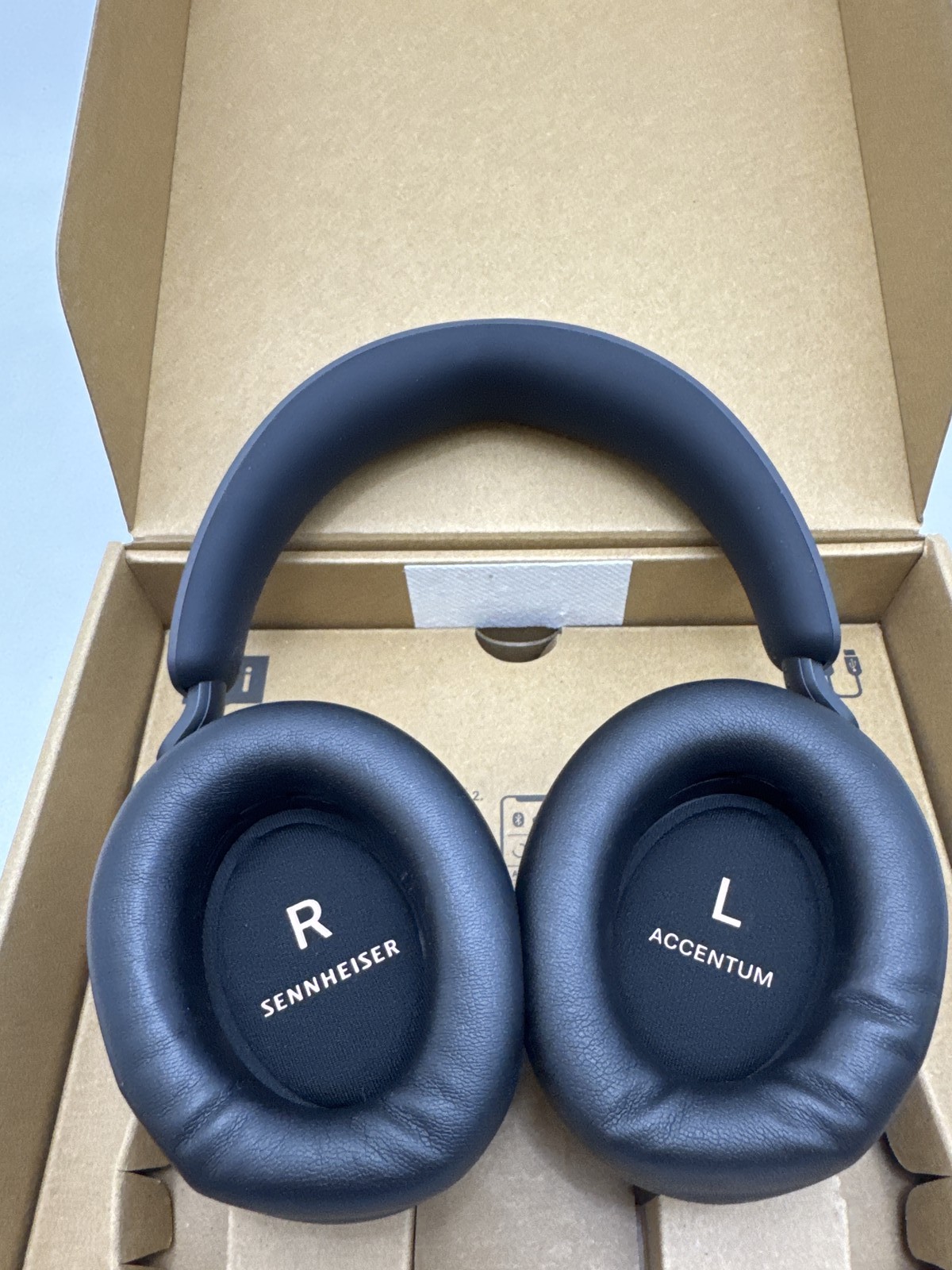 SENNHEISER ACCENTUM WIRELESS BLUETOOTH HEADPHONES – BLACK/COPPER