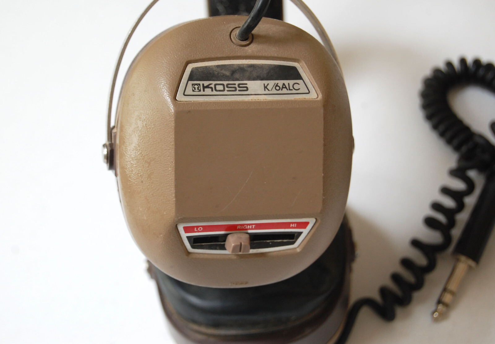 Koss K/6ALC Headphones with Volume Controls Good Sound Need Ear Pads