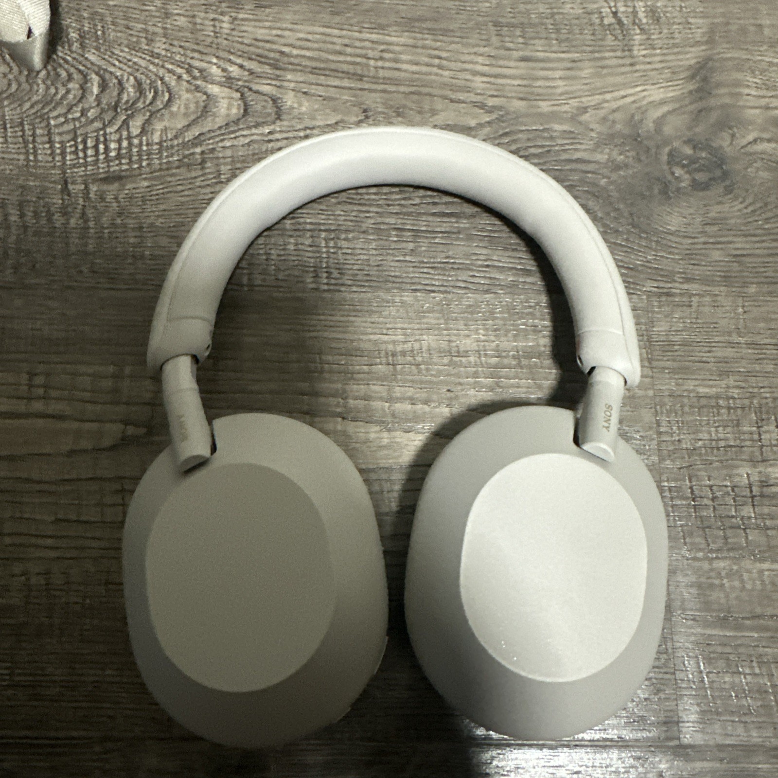 Sony WH-1000XM5 Wireless Noise Cancelling Headphones wh1000xm5 – Silver