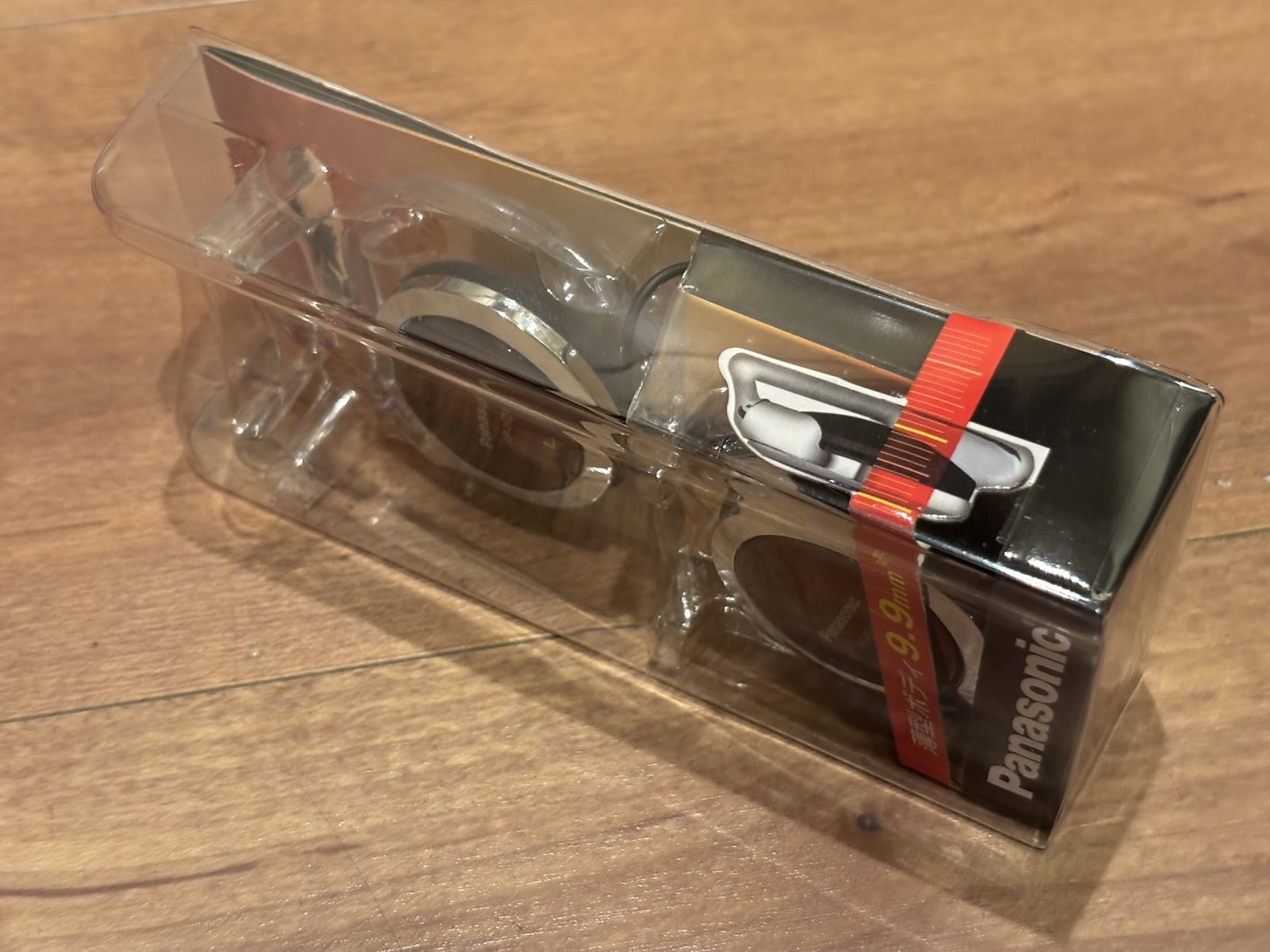 Panasonic Stereo Headphones Red RP-HZ47-R 9.9mm Thin and Lightweight Model