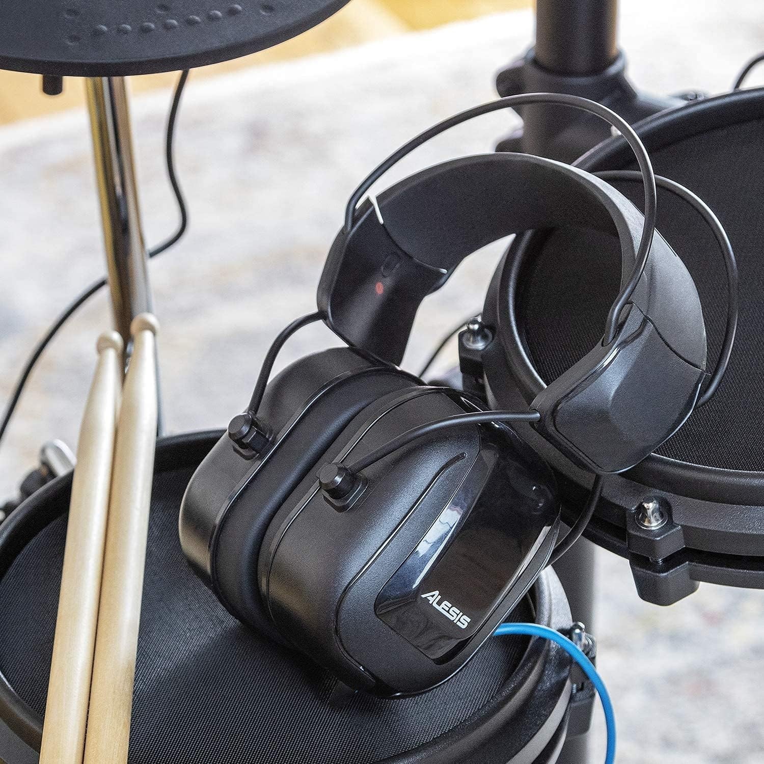 Professional Audio-Isolation Headphones for Electronic Drummers with 1/4 Adapter