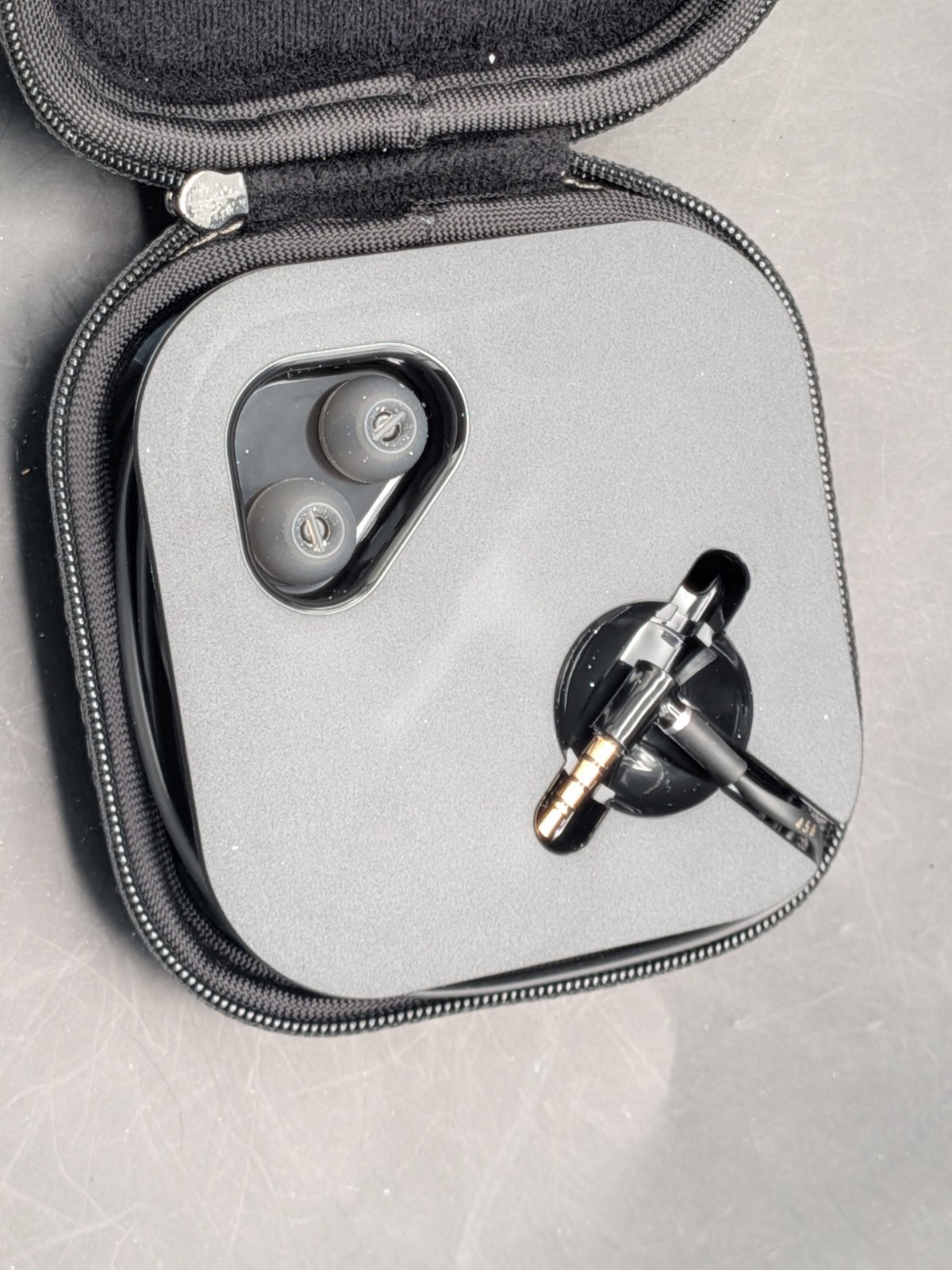 Sennheiser M2IEI Momentum in Ear Headphones