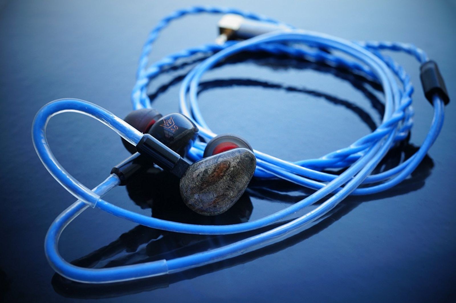 HEIR AUDIO IEM 5.0 a hand crafted In Ear Monitor Earphone (detachable cable) New