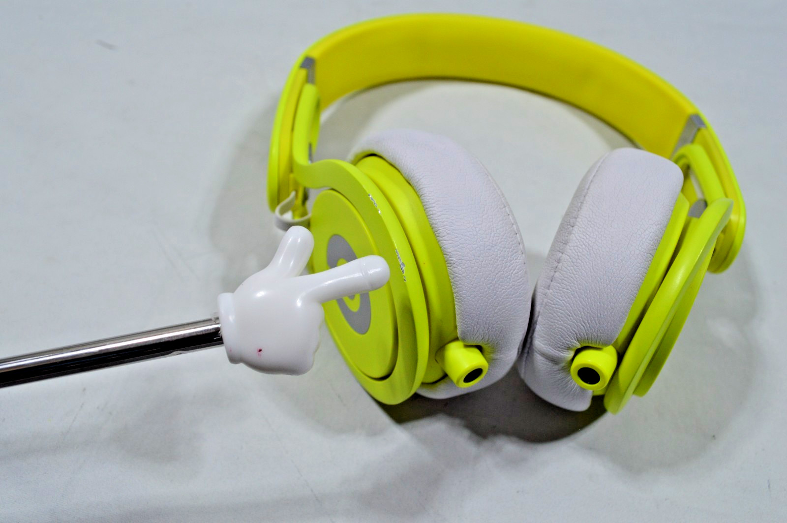 Beats ‘Mixr’ Wired Neon Green Limited Edition David Guetta DJ Headphones
