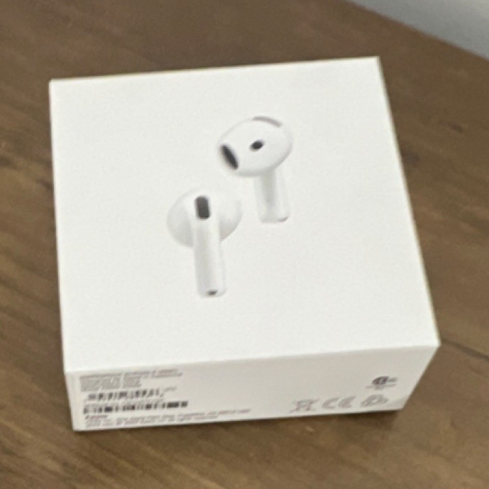 Apple AirPods Wireless Bluetooth In-Ear Earbuds White Double 2020s
