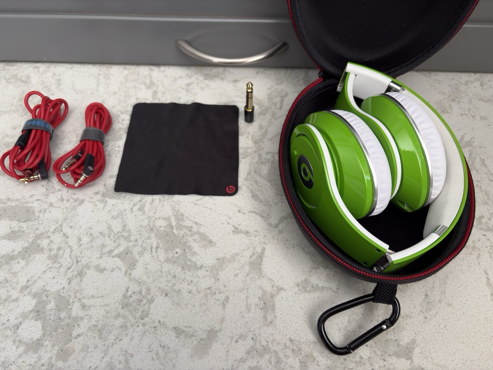 Beats Studio 1st Gen Wired, ANC • c.2010 • Green/White • Collector-Grade OEM Set