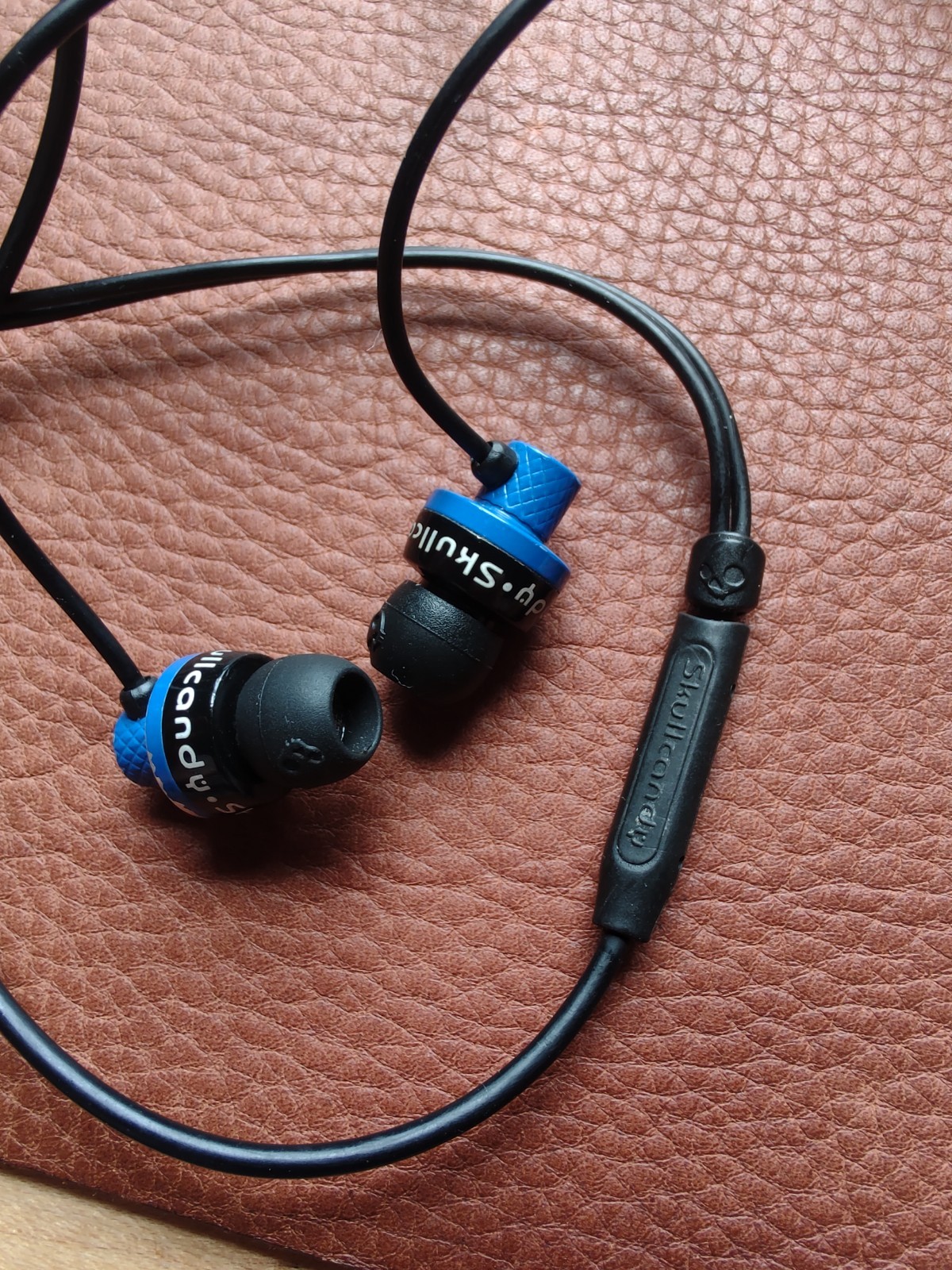 Skullcandy Titan Wired In-Ear Earbuds Blue/Black 3.5mm Jack (Non-microphone)