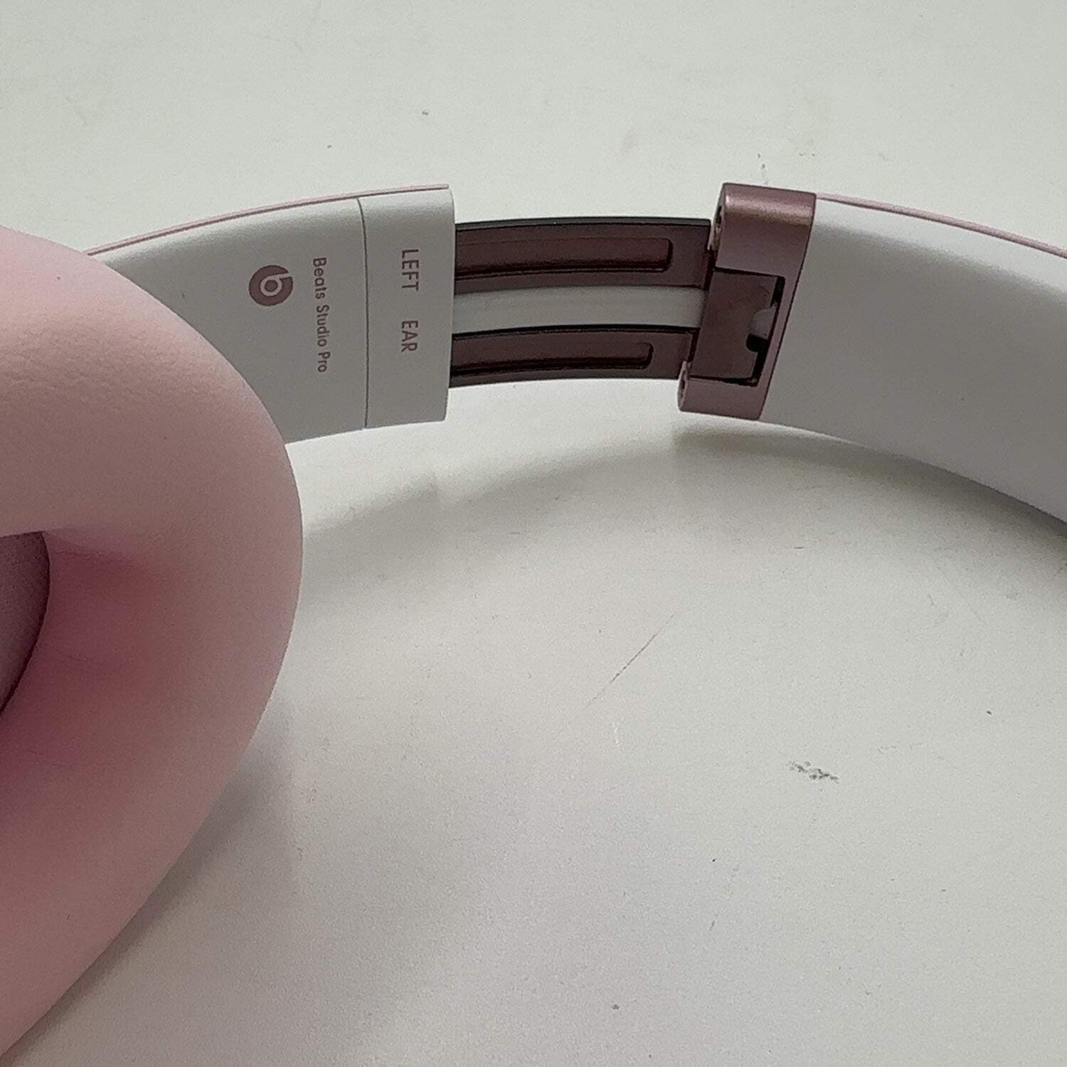 Beats Studio Pro Wireless Over-Ear Bluetooth Headphones Cloud Pink A2924