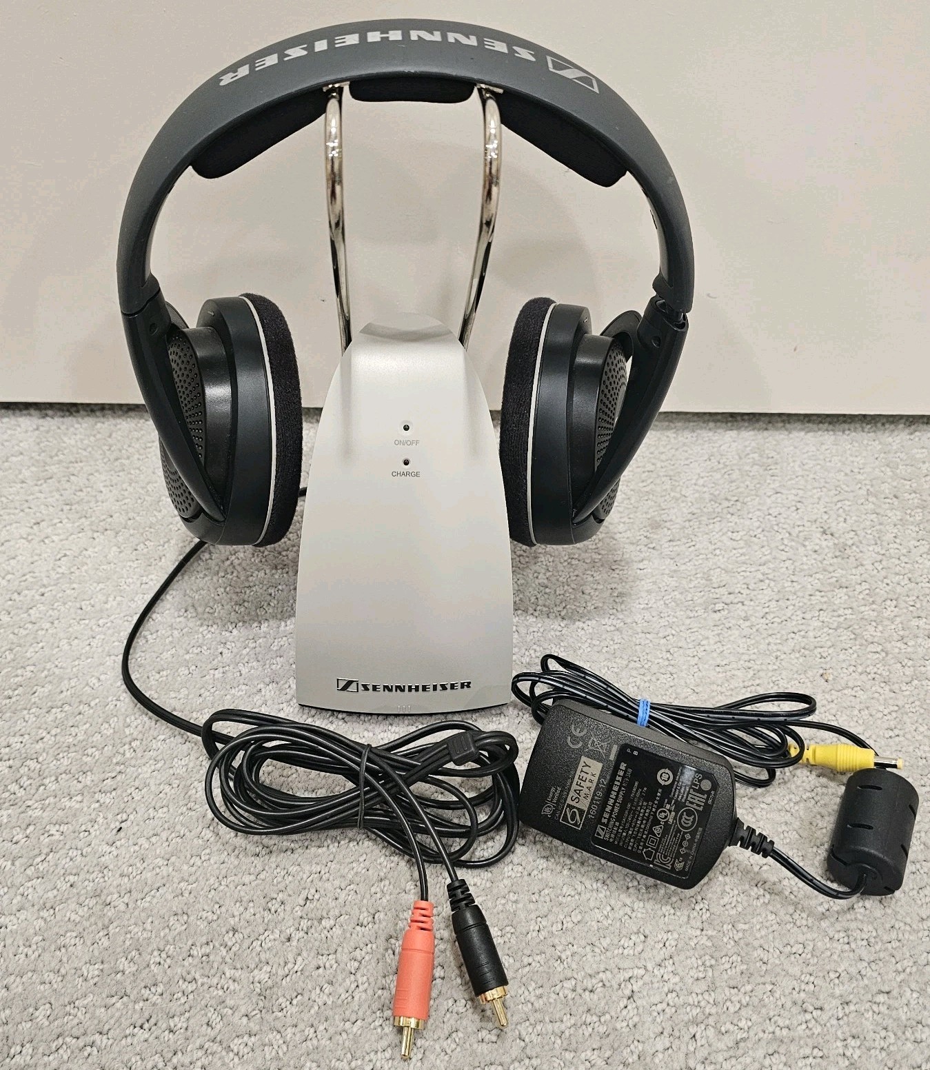 Sennheiser HDR 120 II Wireless RF Headphones Rechargeable w TR 120 II Base