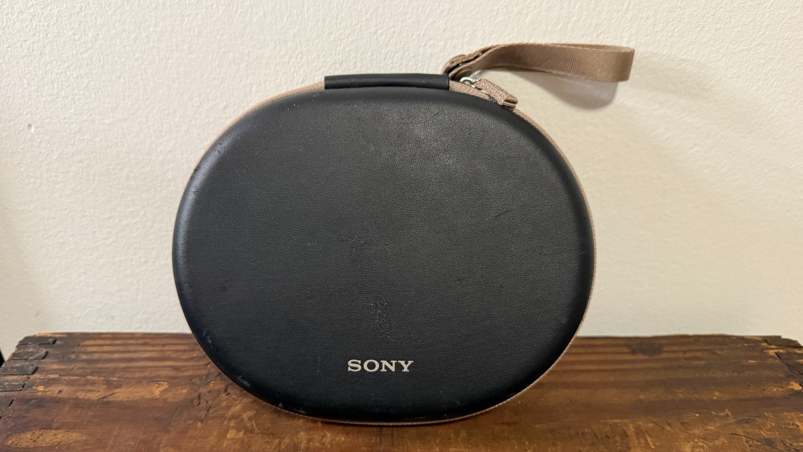 Sony WH-1000XM2 Wireless Noise Canceling Headphones – Champagne Gold