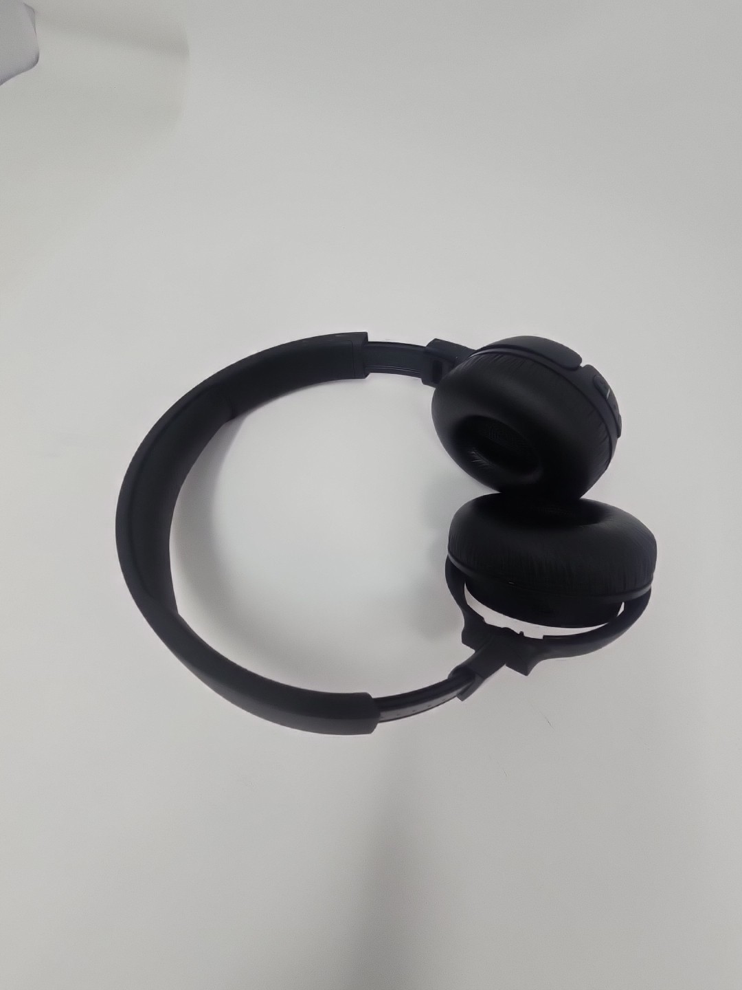 Jbl Tune 670NC Noise Canceling On Ear Headphones – Black