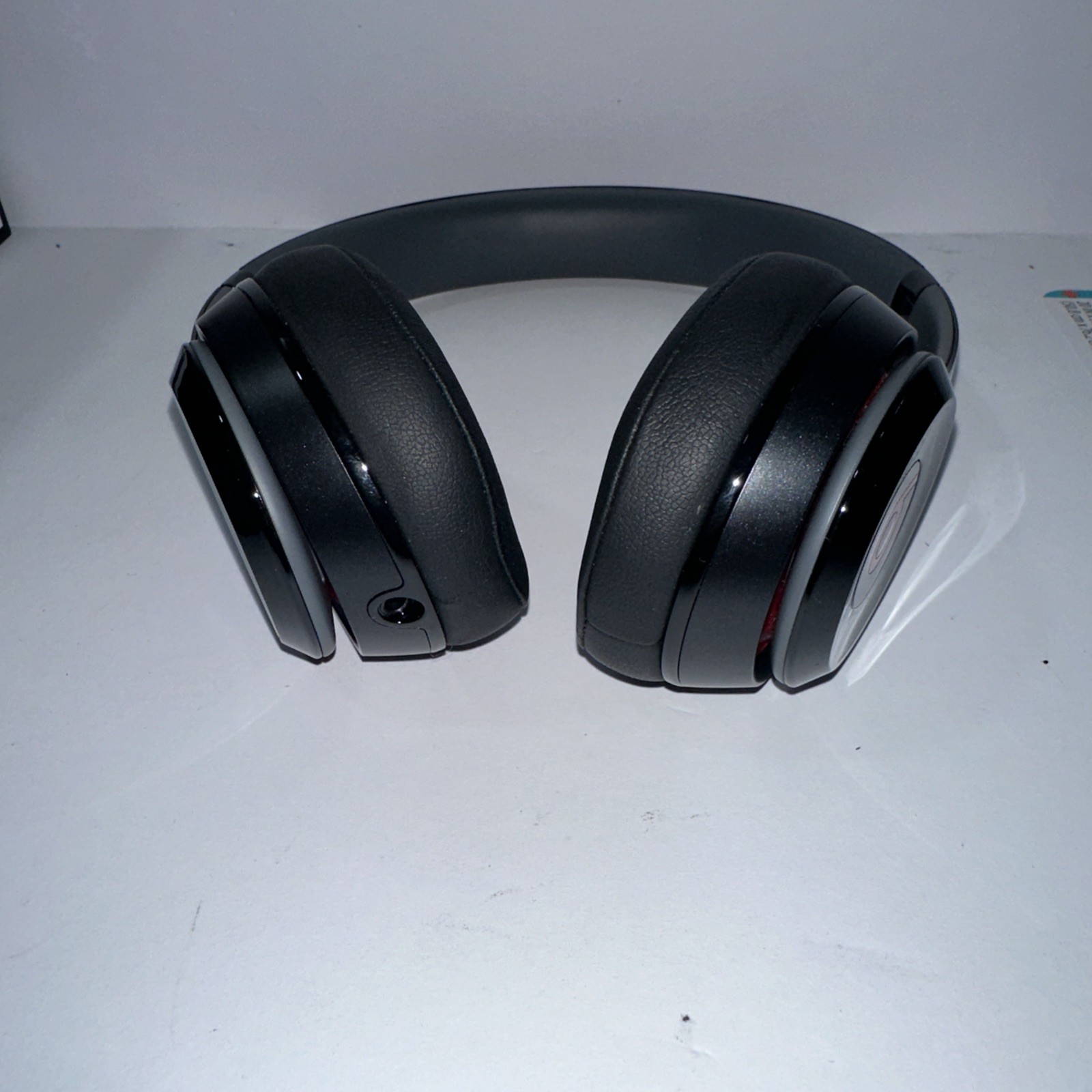 Beats by Dr. Dre Solo 2 Wired Headphones – Black Open Box brand new