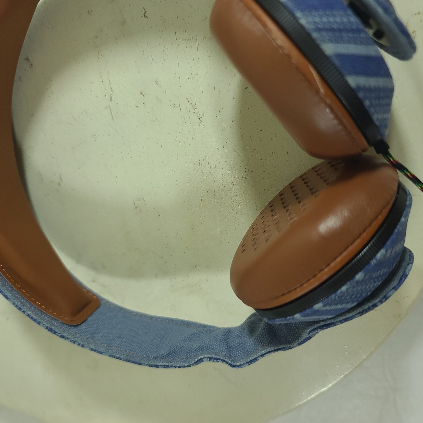 MARLEY Jammin Collection Wired Headphones With Travel Bag NEW IN OPEN BOX!