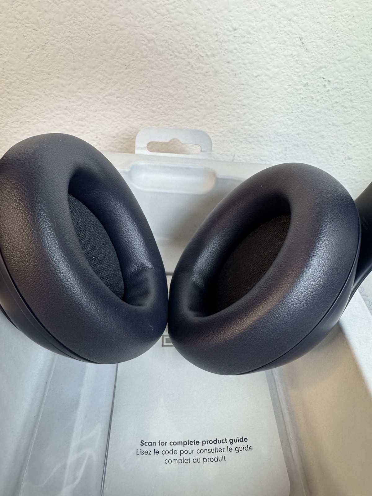 Beats Studio Pro Wireless Bluetooth Noise Cancelling Headphones MQTQ3LL/A – Navy