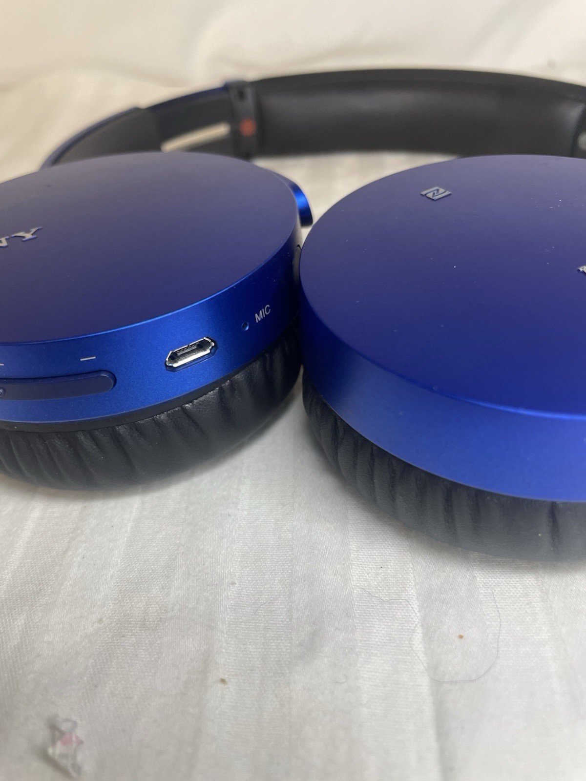 Sony MDR-XB650BT Extra Bass Bluetooth Headphones Blue