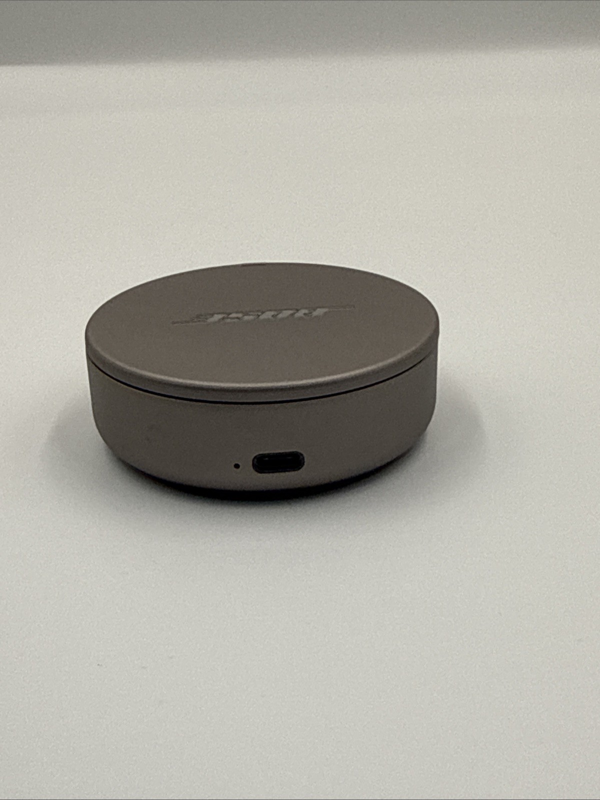 Bose Wireless Sleepbuds II Earbuds White with Charging Case Read Desc