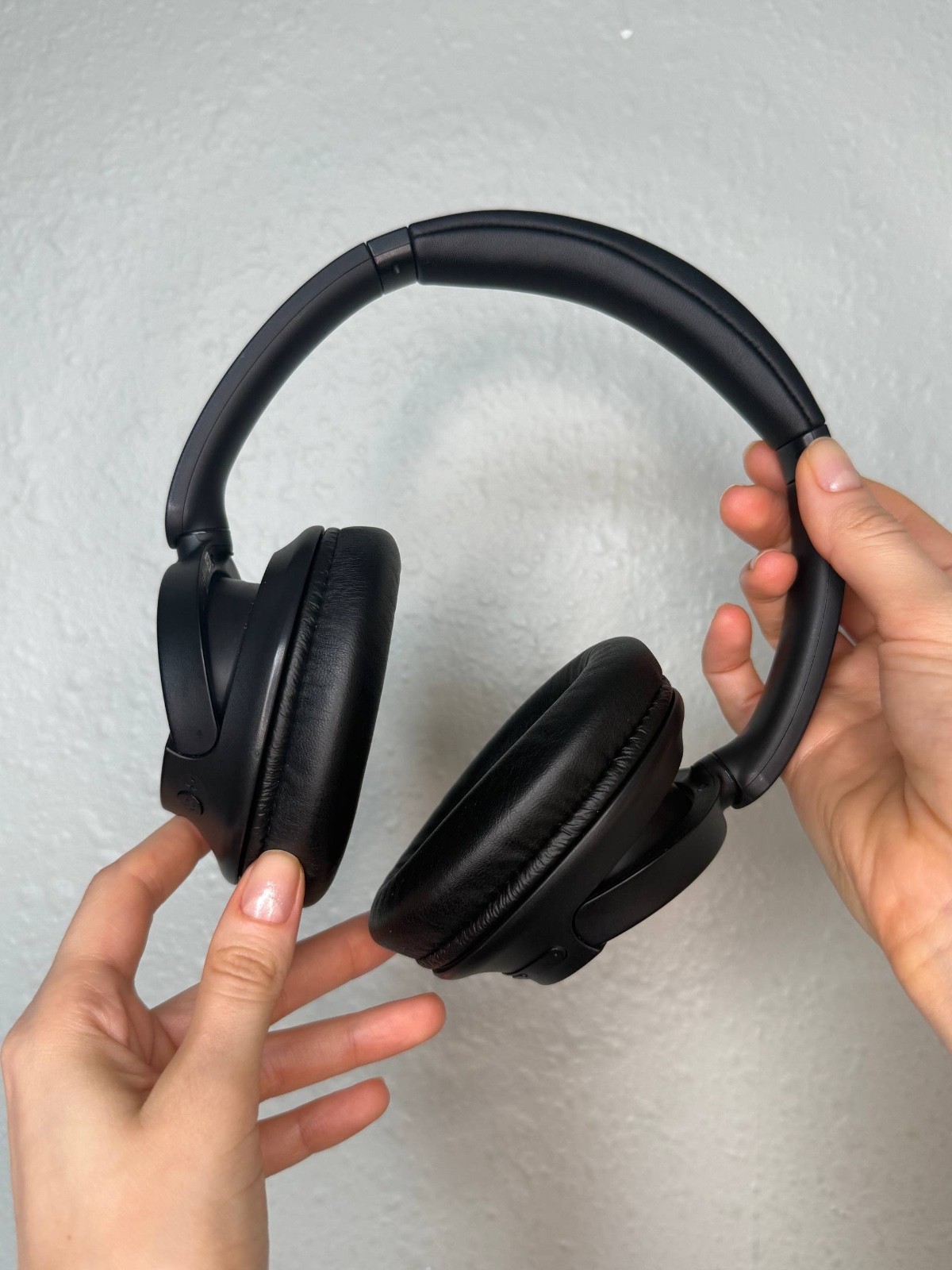 Sony WH-CH720N Wireless Over-Ear Headphones only – Black VERY GOOD