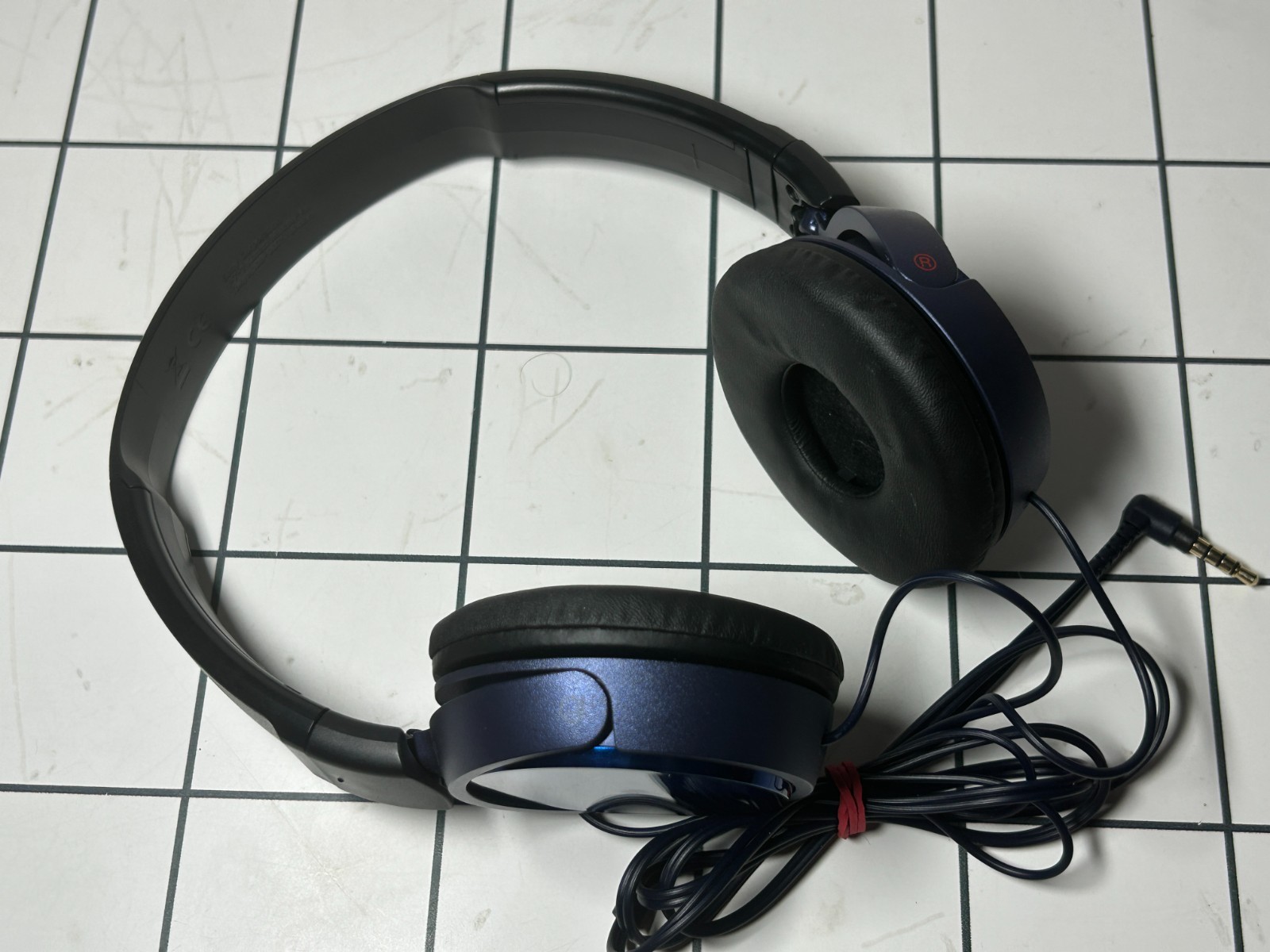 Sony On-the-Ear Wired Built In Mic Headphones- Blue (MDR-ZX310APLZ) Tested Works