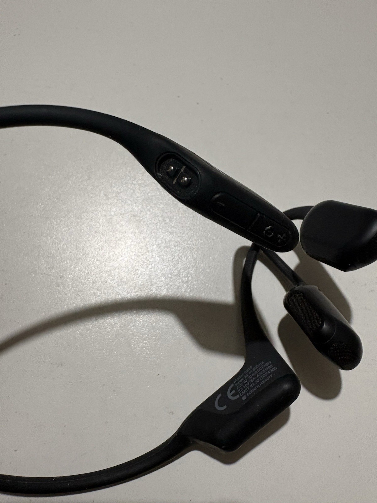 Shokz S810 OpenRun Pro Bone Conduction Open Ear Sport Tested Case Charger