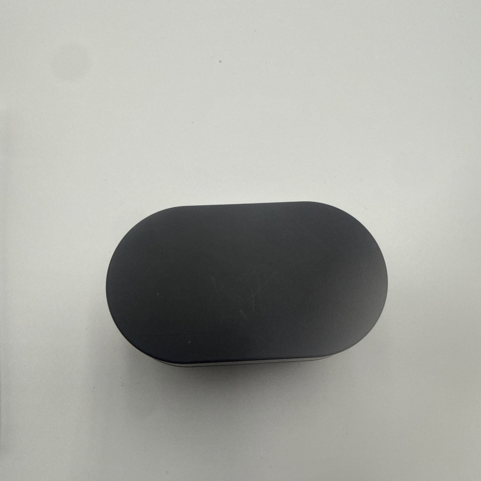 STATUS BETWEEN PRO Black- wireless earbuds (2) and charging case & manual