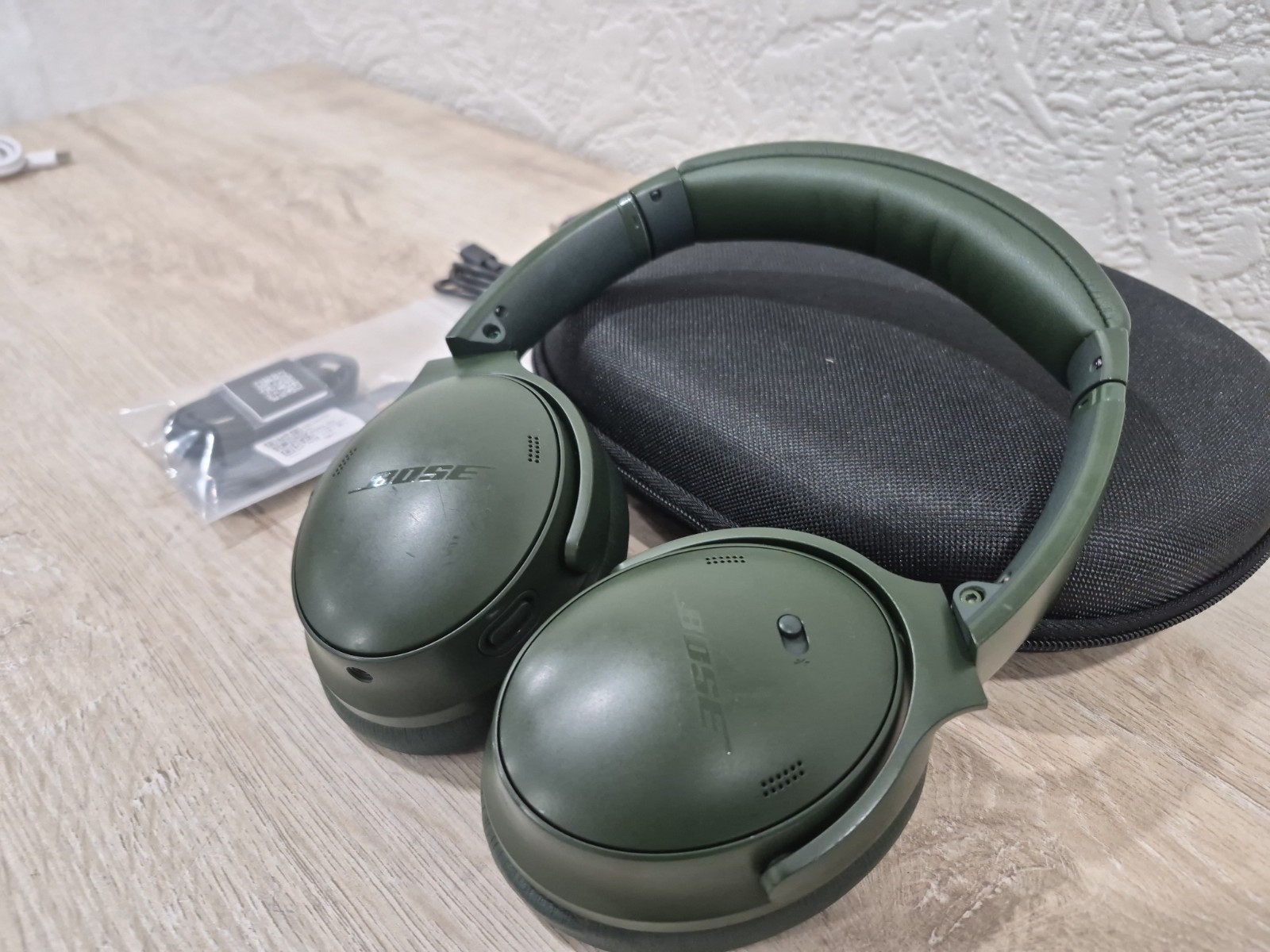 Bose QuietComfort Wireless Noise Cancelling Headphones – Green (Excellent)