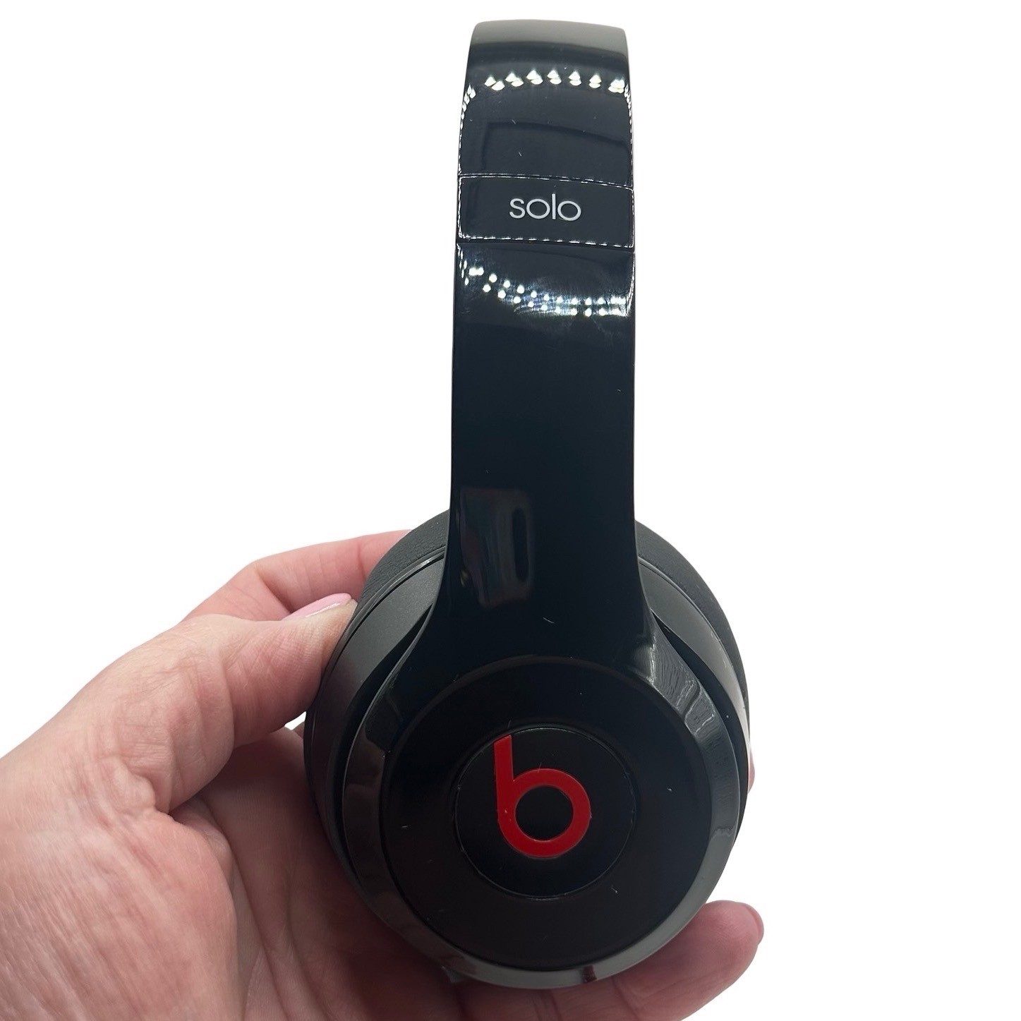 Beats by Dre Solo HD Wired On-Ear Headphones Gloss Black with Red Cable Case