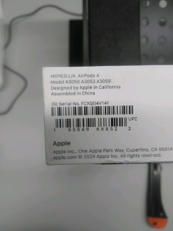 Apple AirPods 4 ‎‎MXP63LL/A Wireless Earbuds Active Noise Cancellation – White