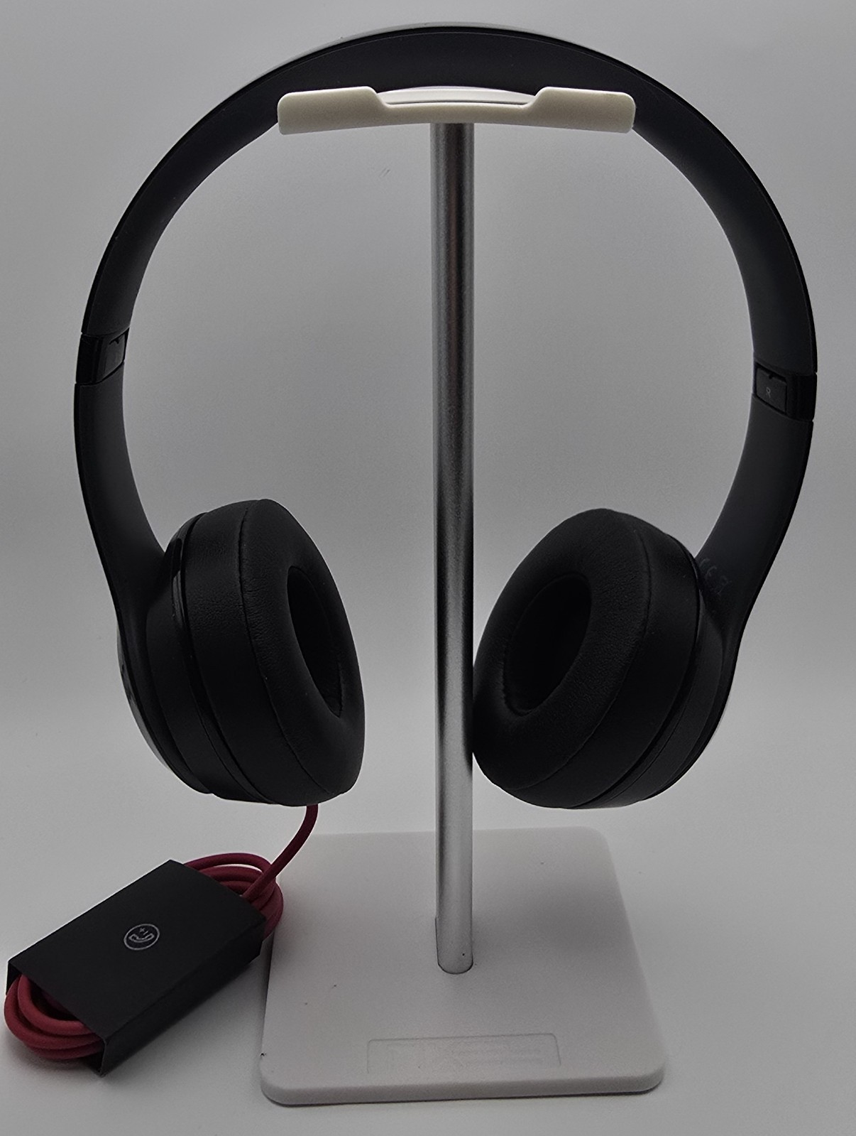Beats Solo2 Wired B0518 Gloss Black On-Ear Headphones w/ Case New Cable Tested