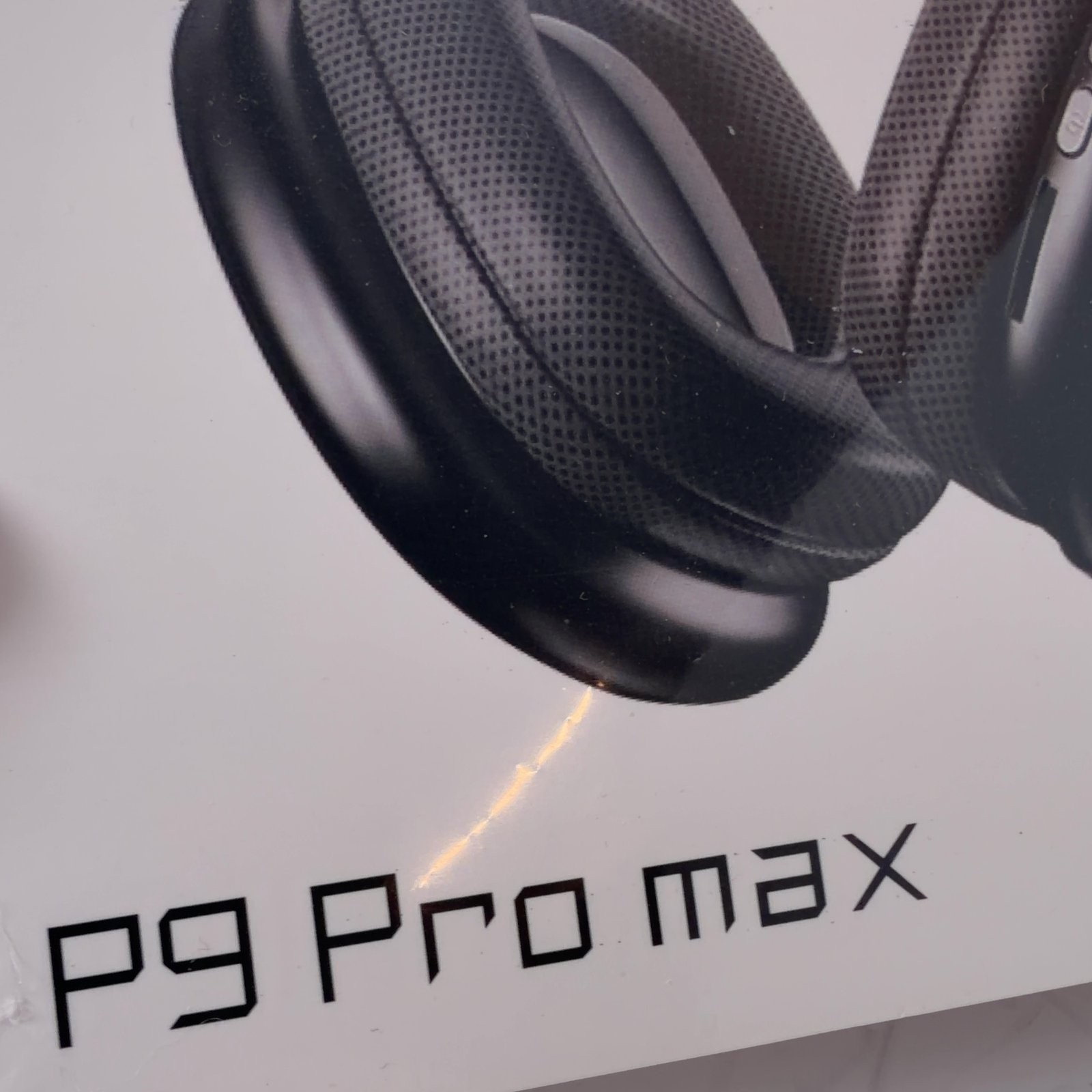 P9 Pro Max Wireless Headphones Black HiFi Dynamic Coil – New Condition