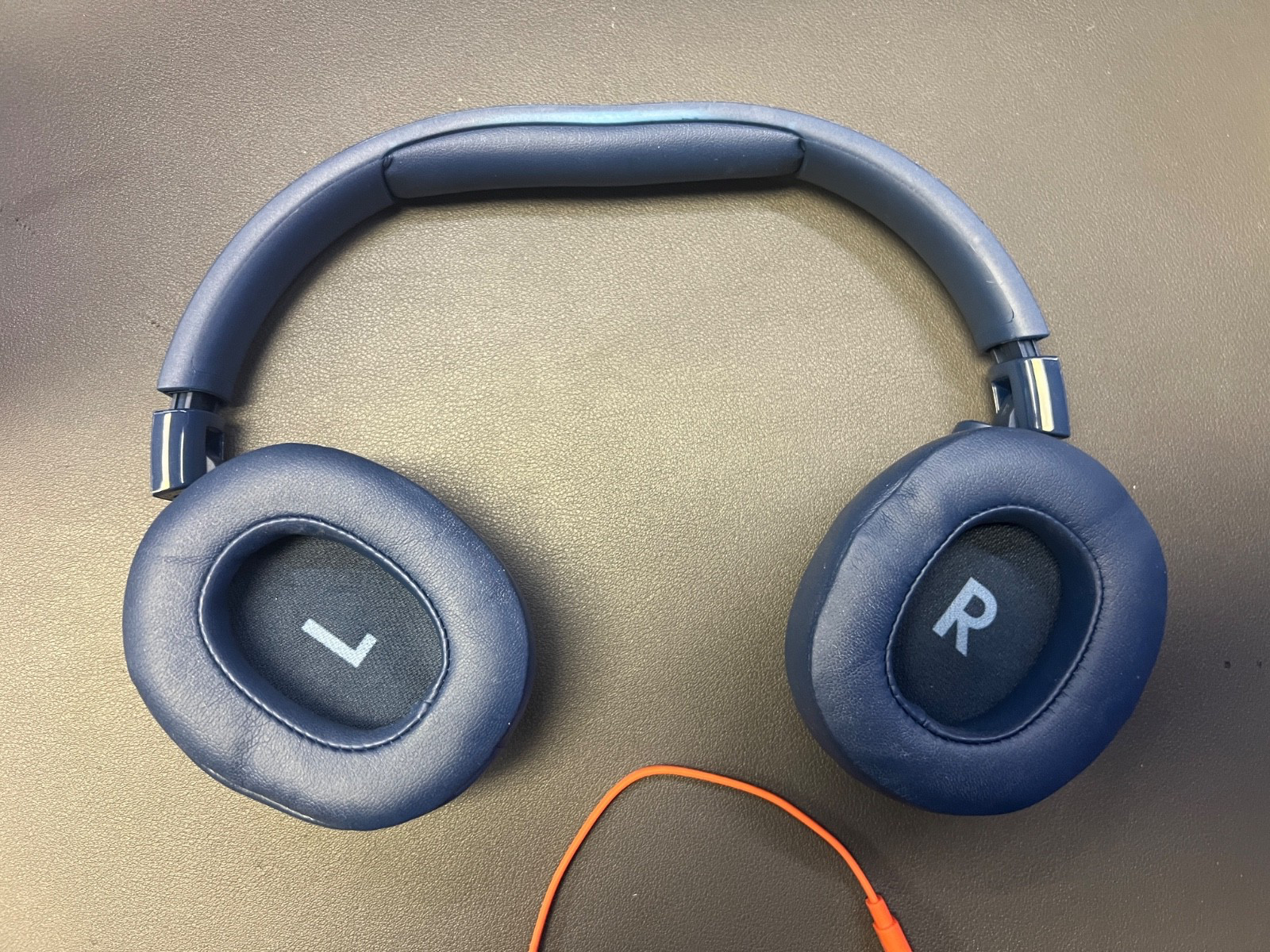 JBL Tune760NC – Active NC Bluetooth Headphones-BENT BUT WORKS!-BLUE-CHEAP!