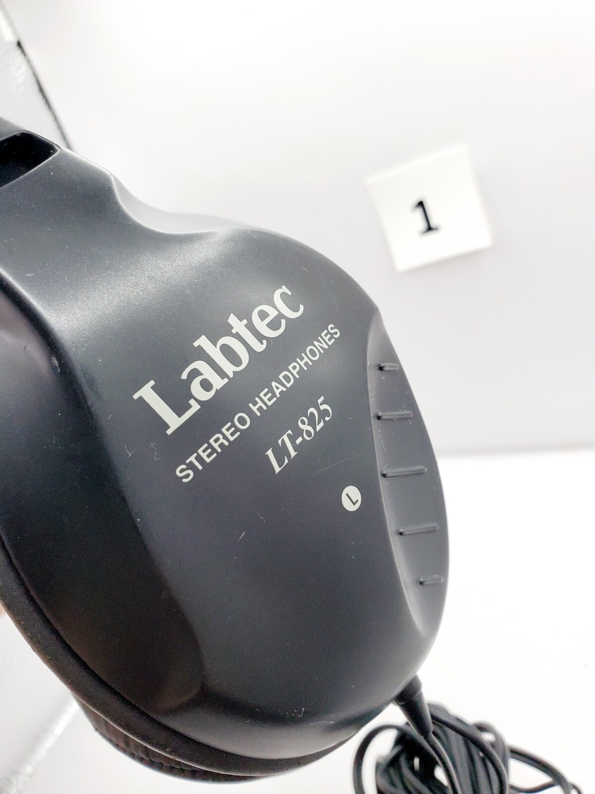 Labtec LT-825 Stereo Headphones (Black)