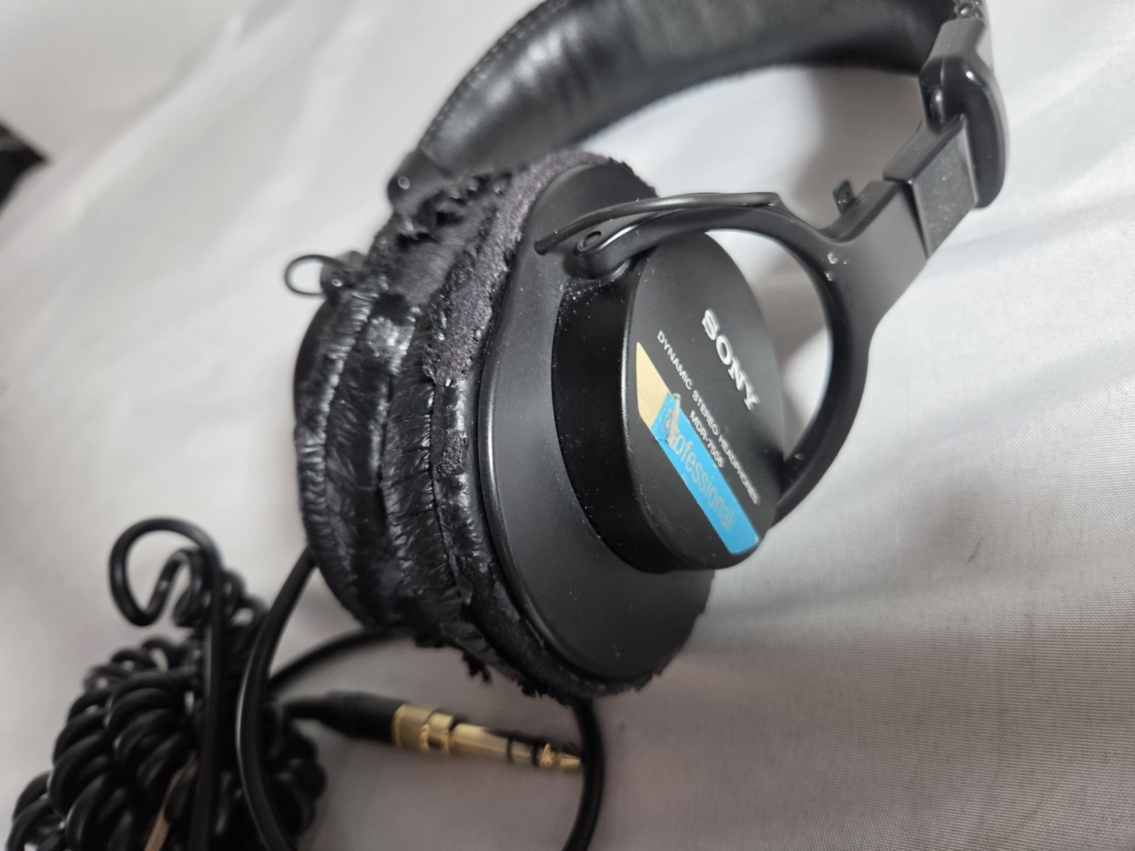Sony MDR-7506 Professional Over-Ear Headphones Black Tested Working
