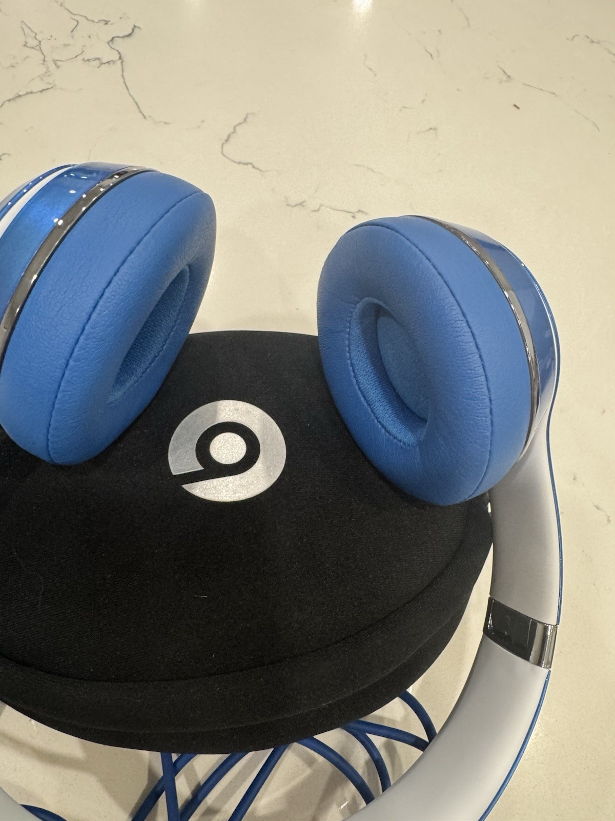 Beats by Dr. Dre Solo2 Over the Ear Headphones – Blue