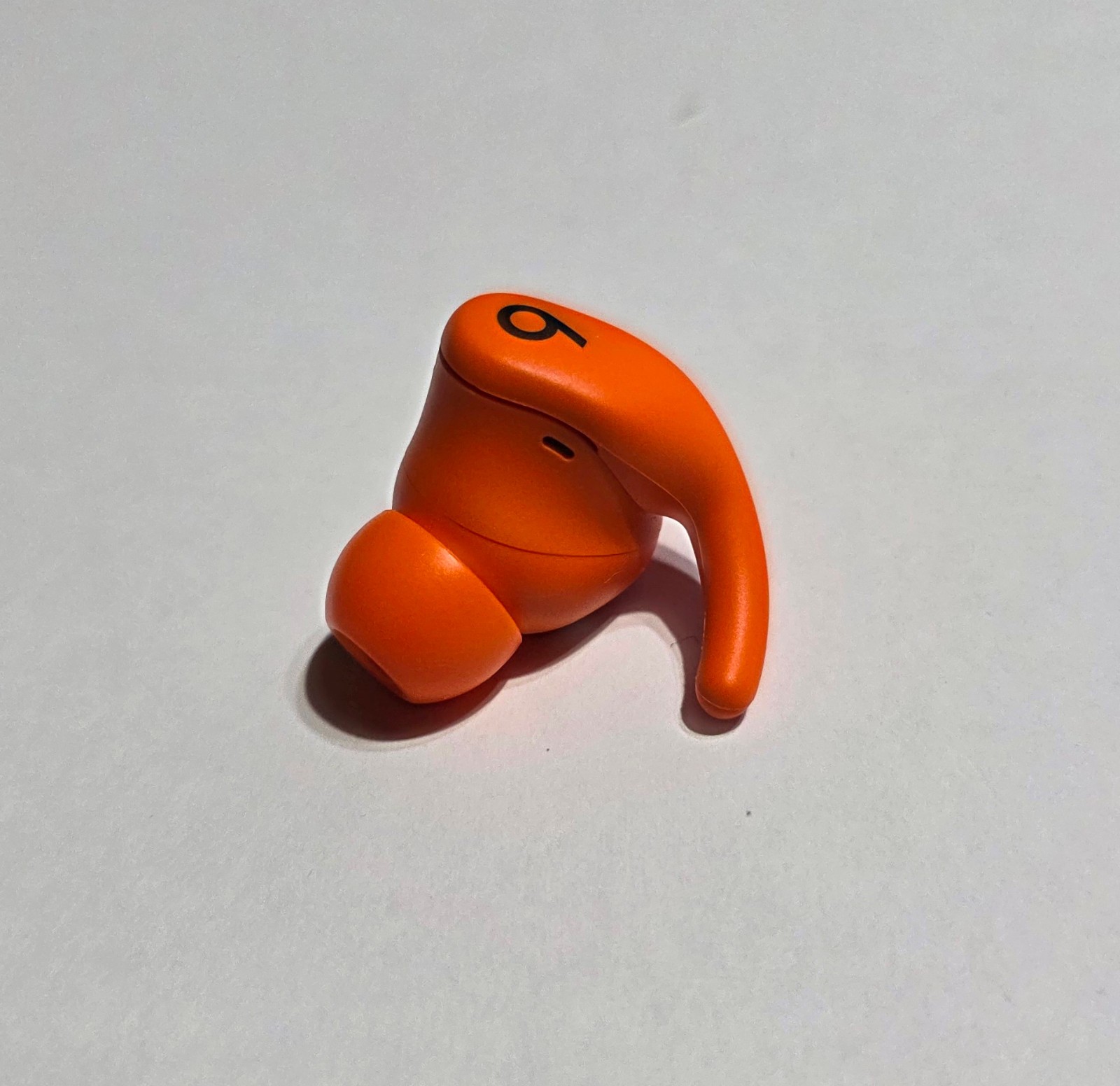 Unused Original Spark Orange Powerbeats Fit Wireless RIGHT SIDE Earbud ME2M4LL/A