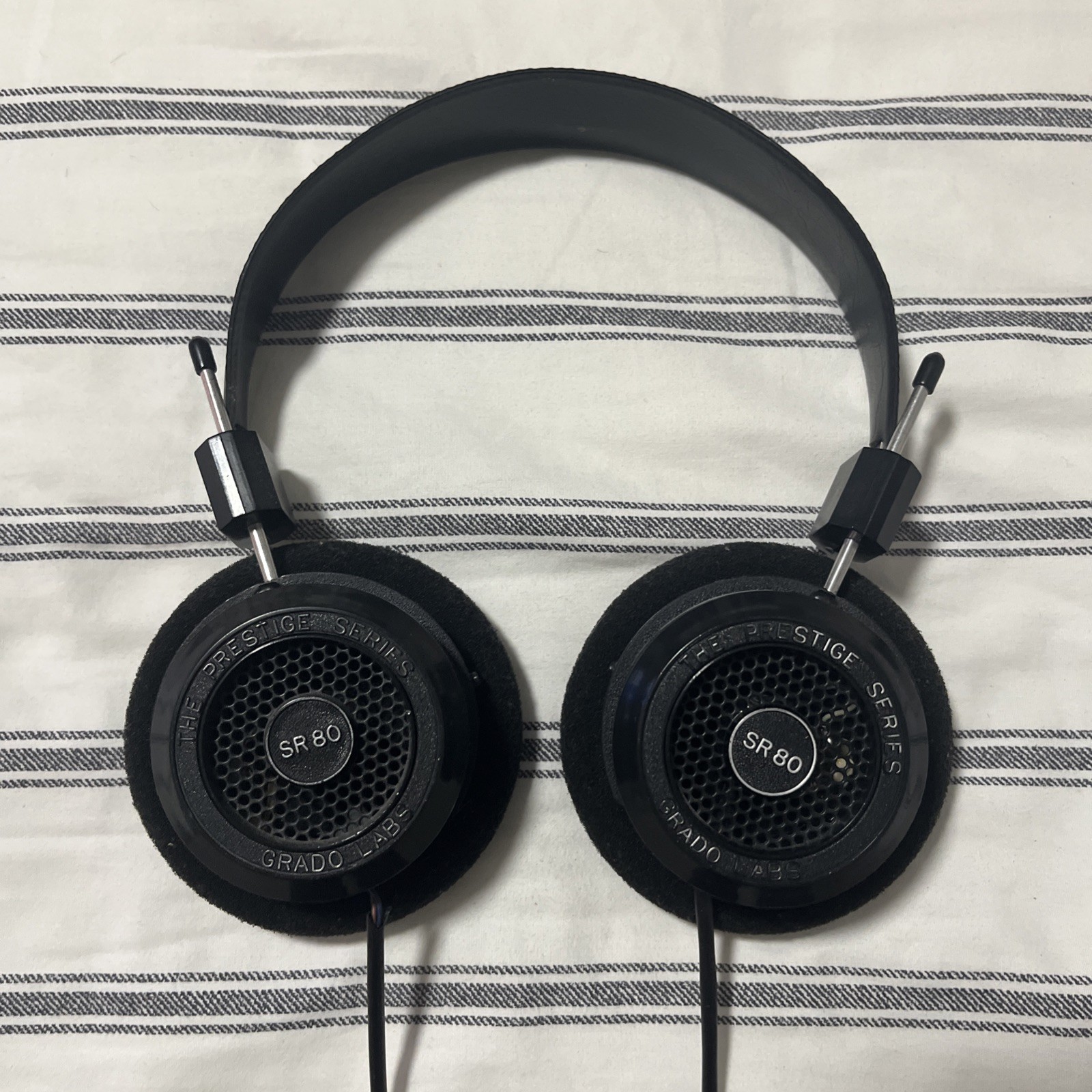 Grado SR80 On-Ear Wired Headphones – Black