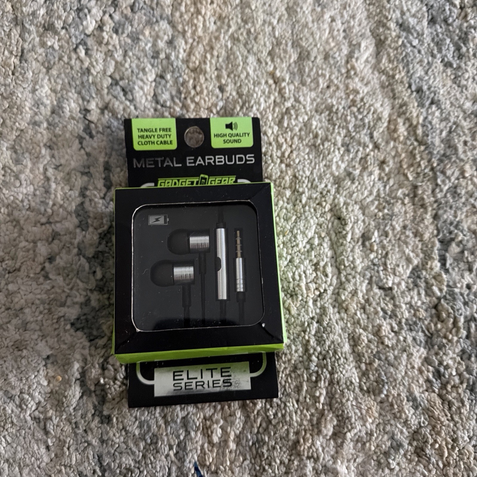 Gadget Gear Elite Series Metal In Ear Earbuds Black Mic Tangle Free Cord 3.5mm