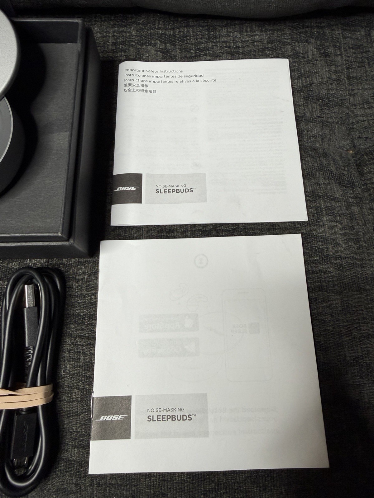 Bose Noise-Masking Sleepbuds 785593-0010 With Manual And Charger *UNTESTED*