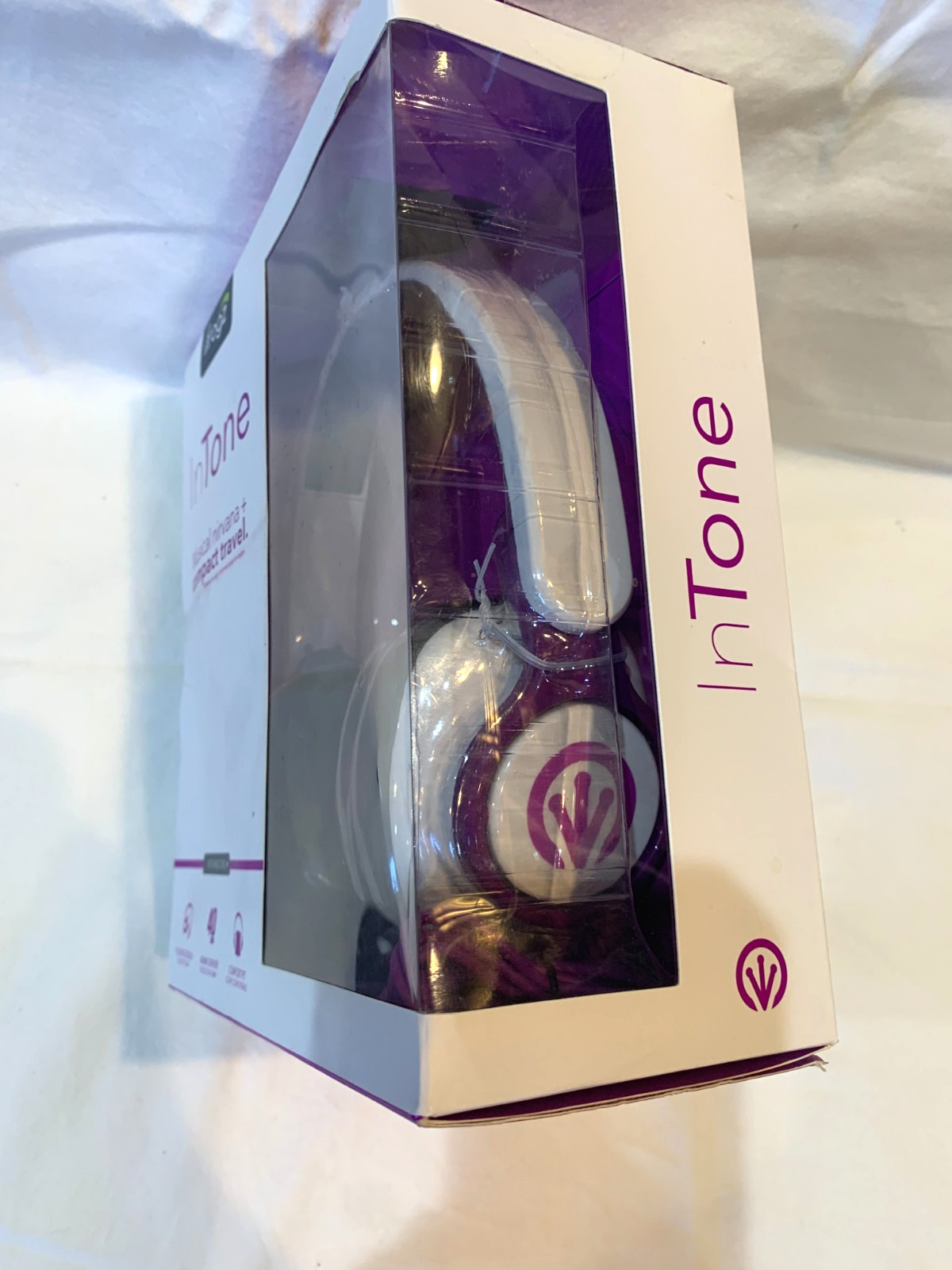 iFrogz On-Ear Foldable Wired 3.5 Headphones 40mm Driver W/microphone white-NEW