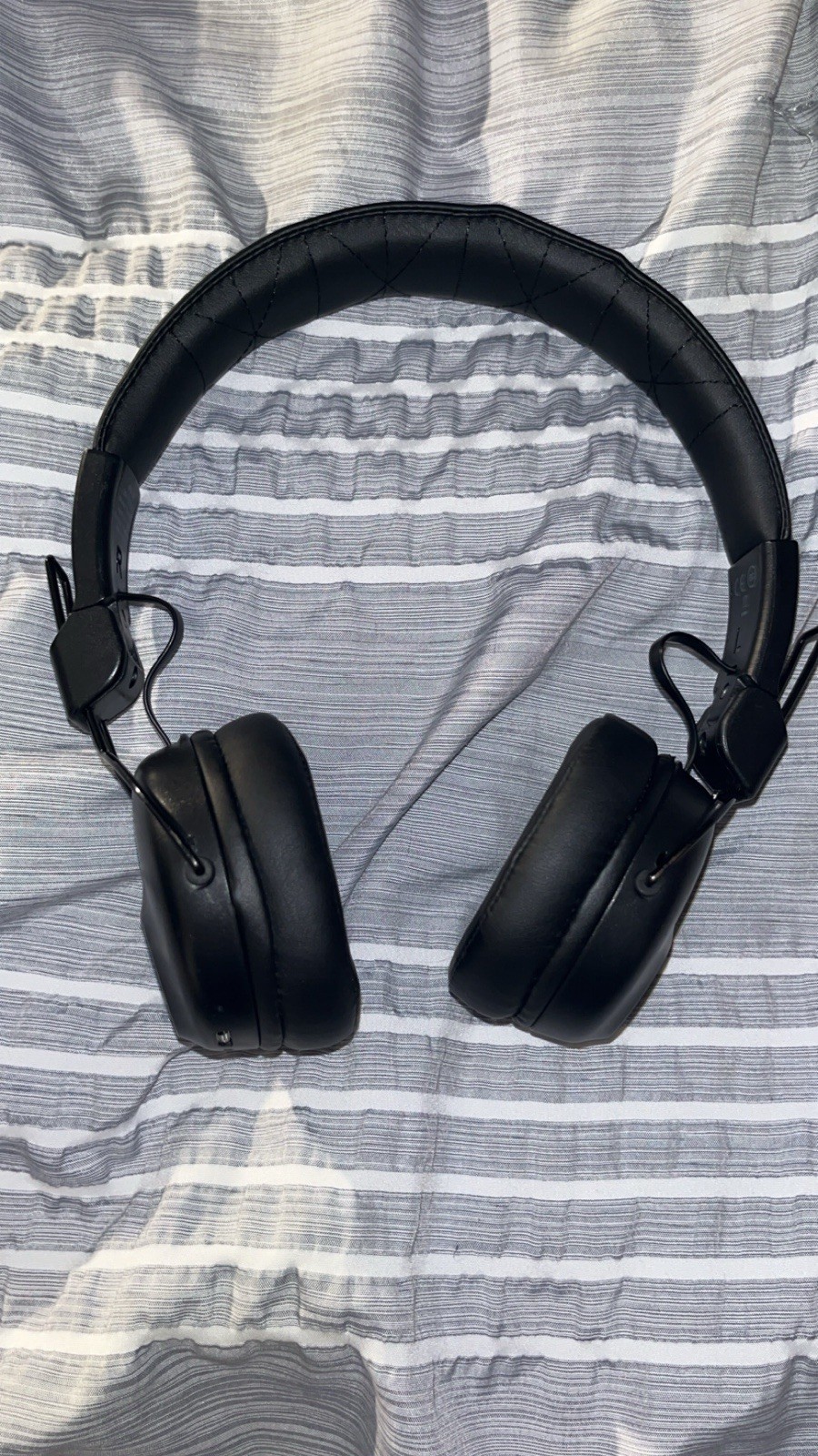 JLab Studio BT Bluetooth Wireless On-Ear Headphones Black Working Good Condition