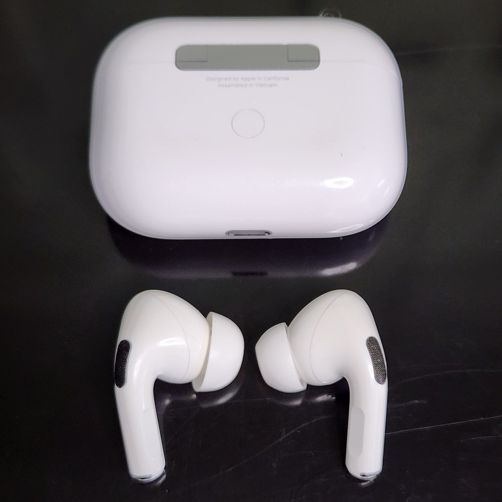 Apple AirPods Pro 1st Gen OS White | Noise Cancelling | *Read Description