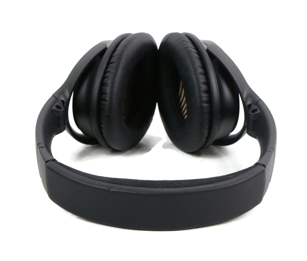 Bose Quiet Comfort 35 Bluetooth Headphones with Wired Mic attachment, USB, Case